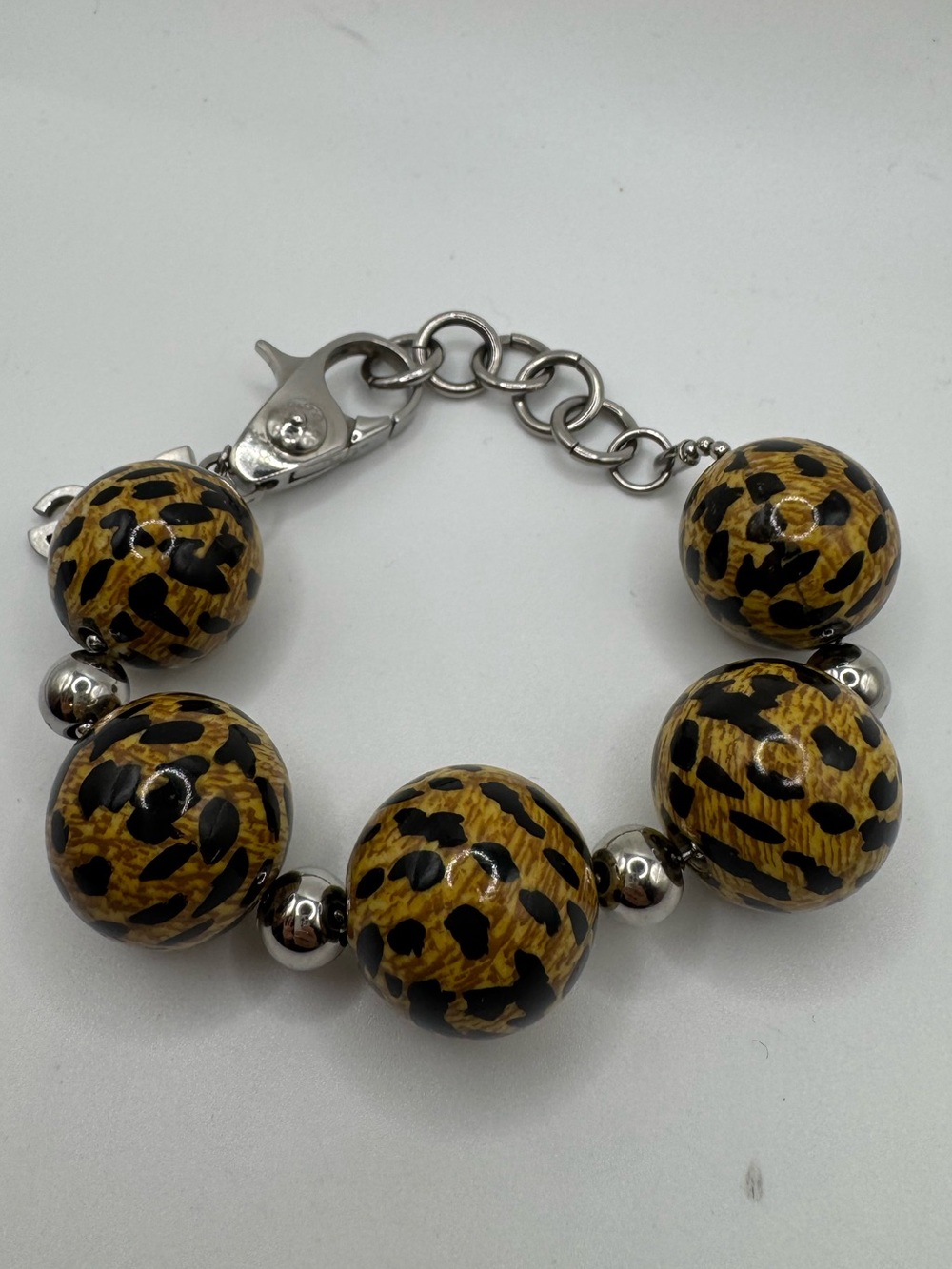 Dolce & Gabbana JEWELS Bracelet
Leopard Ball Animal Pattern